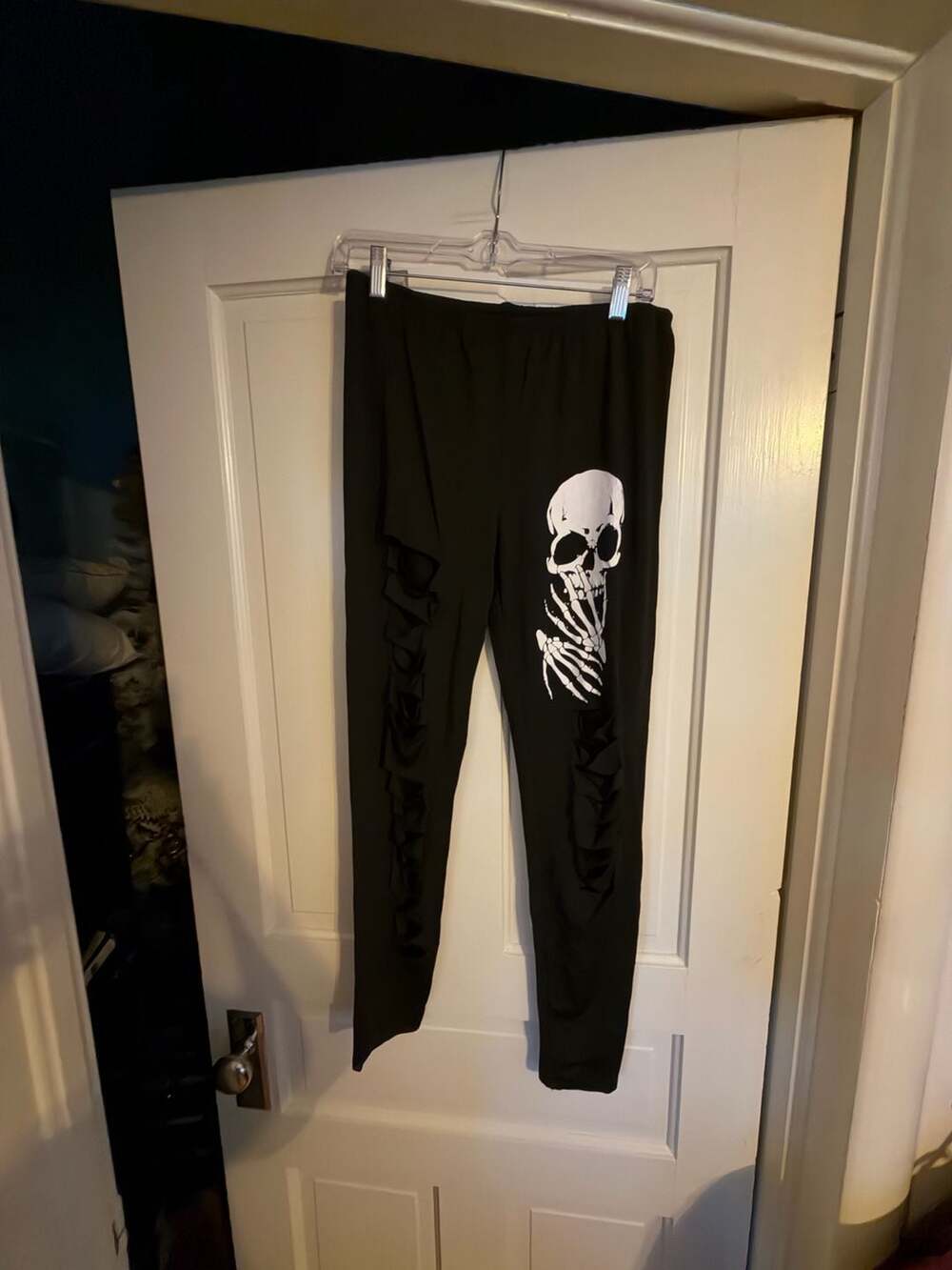 Qube Fancy Gothic Skull Print Ripped Leggings Black Size XL